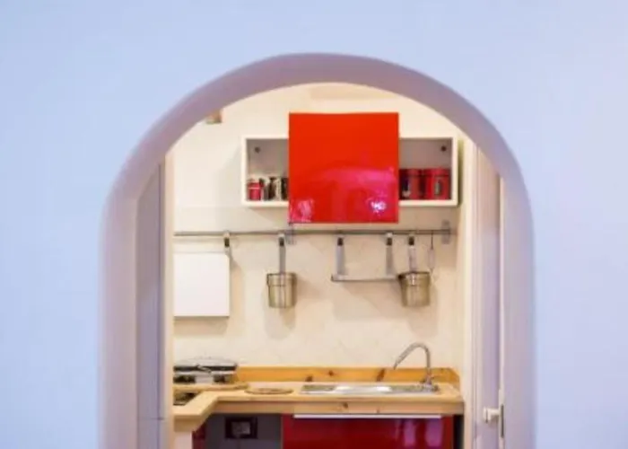 A Cento Passi Dal Colosseo