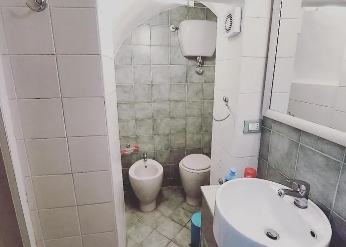 A Cento Passi Dal Colosseo